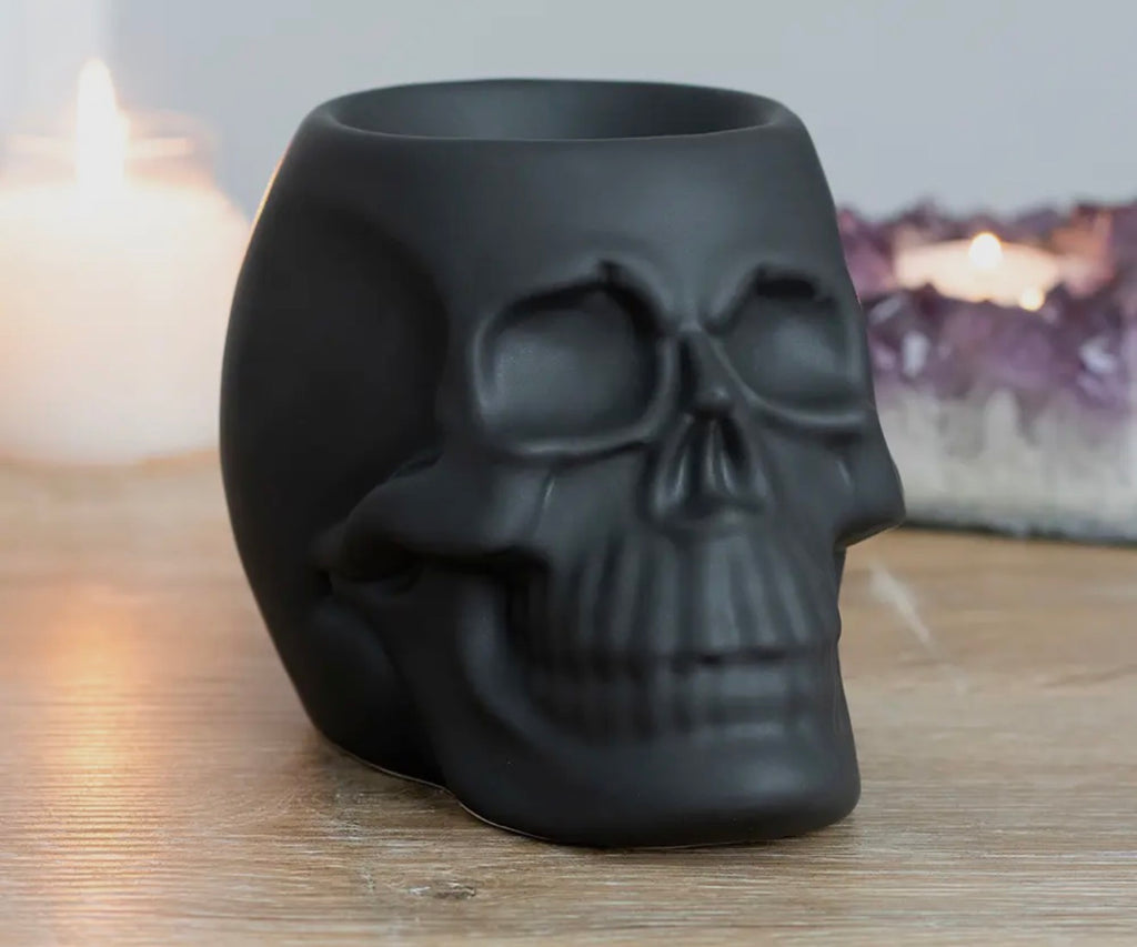 Skull oil & wax burner